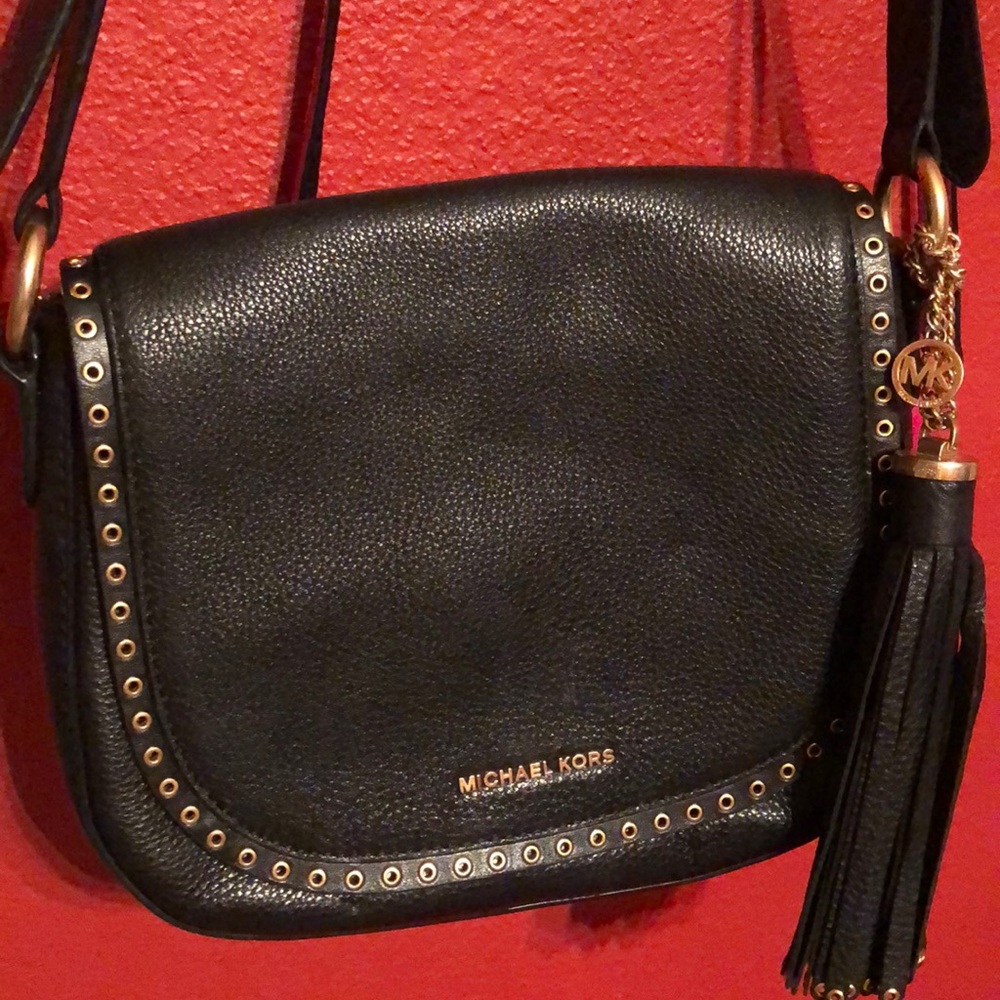 MK Handbag - Picture 2 of 5